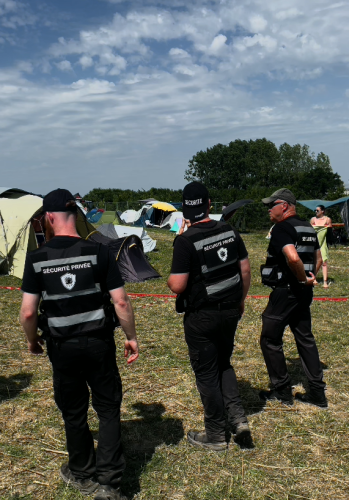 surveillance-camping__